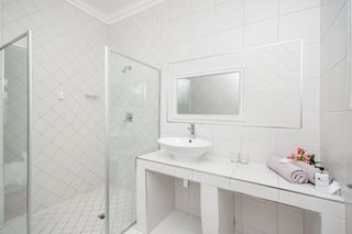 accommodation summerstrand room3 emabaleni3 accommodation summerstrand room3 emabaleni3