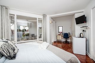 accommodation summerstrand room5 emabaleni2 accommodation summerstrand room5 emabaleni2