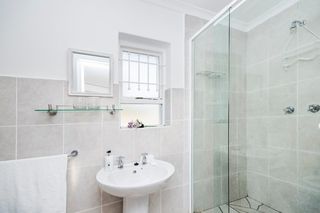 accommodation summerstrand room5 emabaleni3 accommodation summerstrand room5 emabaleni3